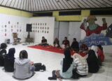 Sesi diskusi “Kami Benci Polisi Pembunuh” dalam memperingati menuju Hari HAM Sedunia di Taman Budaya Raden Saleh Semarang, Senin (9/12). [Azyarni Anjani/Magang BP2M]