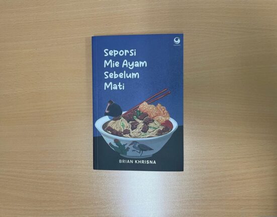 Sampul Buku Seporsi Mie Ayam Sebelum Mati [Sumber: Gramedia]