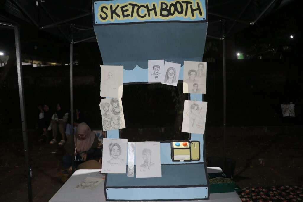 Stand Pop Market Sketch Booth di Purwarupa Ditampart: Meruang yang menjadi sarana ekspresi diri (Minggu, 22/06/2025) [Lidwina/BP2M]
