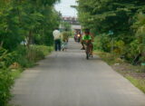 Suasana pagi hari di Tambakrejo, tampak anak-anak bersepeda pagi dan orang-orang berjalan santai menikmati suasana sejuk di Tambakrejo, (Sabtu,17/05/25) [Retno/ BP2M]