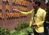 Aksi tabur bunga di depan Pengadilan Negeri Kota Semarang (Puji/ BP2M)