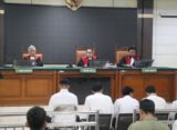 Majelis hakim sedang membuka sidang bersama kelima terdakwa Kamis, (04/09/2025) [BP2M]