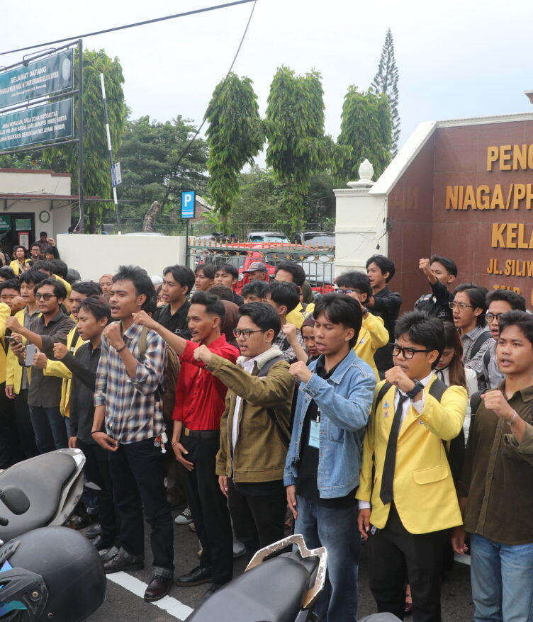 Pernyataan sikap Aliansi Solidaritas Massa Aksi May Day pada Selasa (21/10/2025) [BP2M]