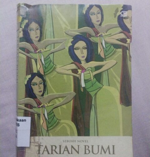 Sampul buku "Tarian Bumi" (sumber: penulis resensi)