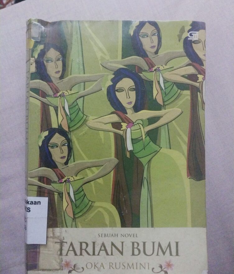 Sampul buku "Tarian Bumi" (sumber: penulis resensi)