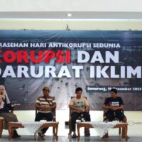 Sesi diskusi bertemakan korupsi dan darurat iklim pada Kamis (18/12/2025) [BP2M/Haidar]