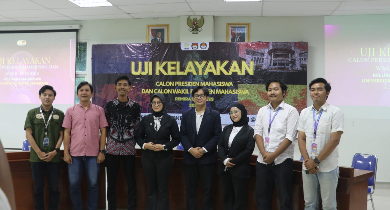 Pasangan calon bersama panelis dan penyelenggara Uji Kelayakan (BP2M) [Minggu, 07/12/2025)