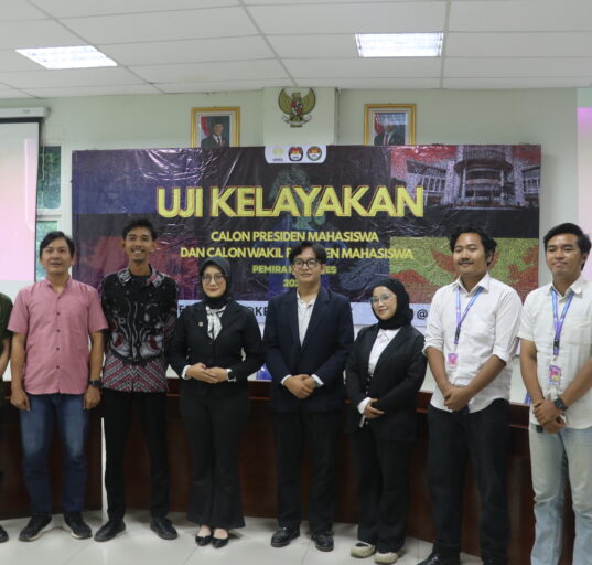 Pasangan calon bersama panelis dan penyelenggara Uji Kelayakan (BP2M) [Minggu, 07/12/2025)