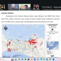 Tangkapan layar ketika Nur Colis tengah memaparkan kajian riset singkat Wahana Lingkungan Indonesia (WALHI) Jawa Tengah pada Senin (19/01/2026) [BP2M]