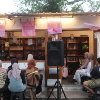 Para peserta sedang membagikan pengalaman terkait gerakan perempuan pada Sabtu (07/08/2027) [BP2M]