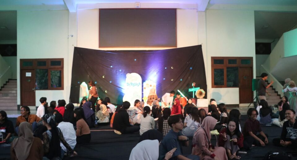 Salah satu bagian diskusi acara dari Berbusa yang di gelar teater ss di auditorium prof. Wuryanto, (Minggu/08/03/2026) [Basith Bp2m]